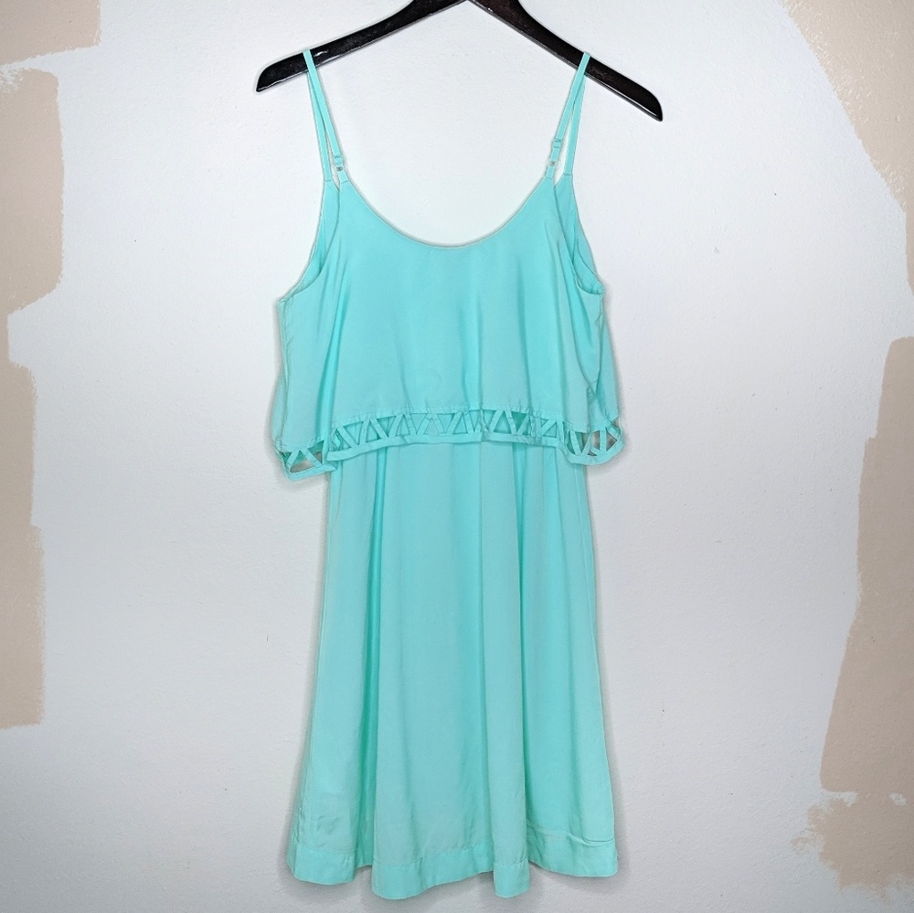 HURLEY Sea Green Tiered Shift Dress with Cutouts - Picture 3 of 8